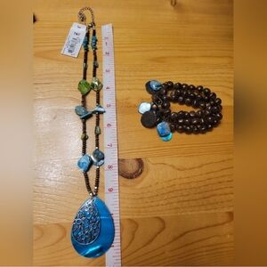 NEW Faux navajo pearl look, sea shell look, Necklace, braclet beautiful blue